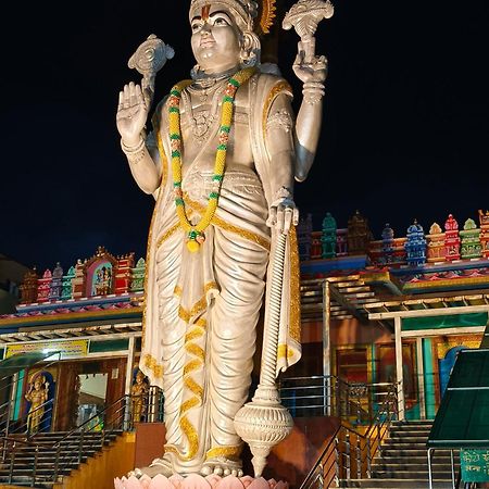 Rameshwar Dham Andhra Bhavan Naimisharanya Extérieur photo